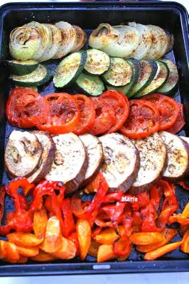 Hoy Filet de merluza c/verduras asadas+pan+postre,99p,llama al 4234147
Amor x la Cocina,Pasion x lo Casero!!!