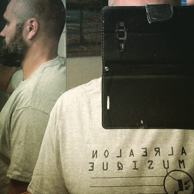 Alrealon's tweet photo. Alrealon Musique shirts!
Soon available @Bandcamp 
https://t.co/JghoLQ5SxL 
#alrealon #merch #drone #techno https://t.co/mpDdnX7om9
