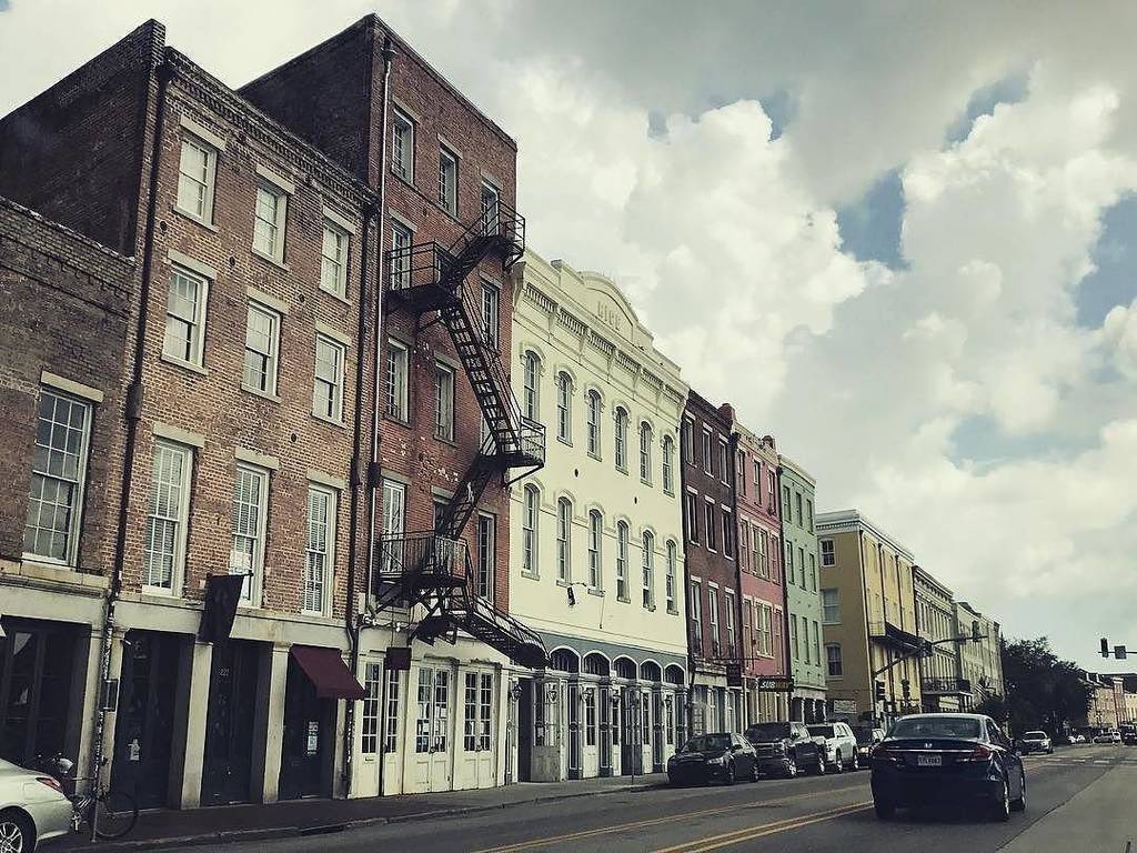 QuarterNOLA's tweet photo. #Repost @unexpected_encounter's photo is looking like google street view... #NOLAFrenchquarter ・・・
📍NEW ORLEANS, L… https://t.co/0kpPPiv6rc https://t.co/C3HJi83bhK