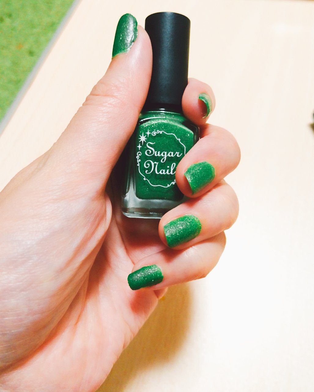 キャンドゥで買ったシュガーネイル Viridiancrystal感ある 実際もっと濃い緑でキラキラ T Co Q9tjyli6go Twitter