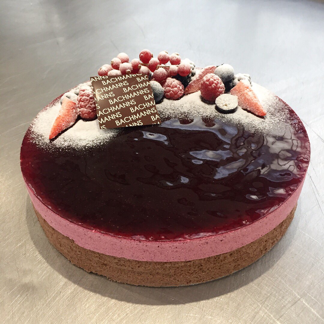 Bachmanns Patisserie The Cassis Gateaux Chocolate Sponge Blackberry Compote Blackcurrant Mousse Topped With A A Shiny Miroir Berrydelicous T Co O7muhmi4pe