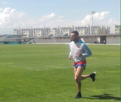 Cienx100Azules's tweet photo. Nuestro crack goleador @pinigol51 inicia su recuperación en el CDA y acá estamos para contártelo. #VamosAzules https://t.co/Gk4BC2uSnt