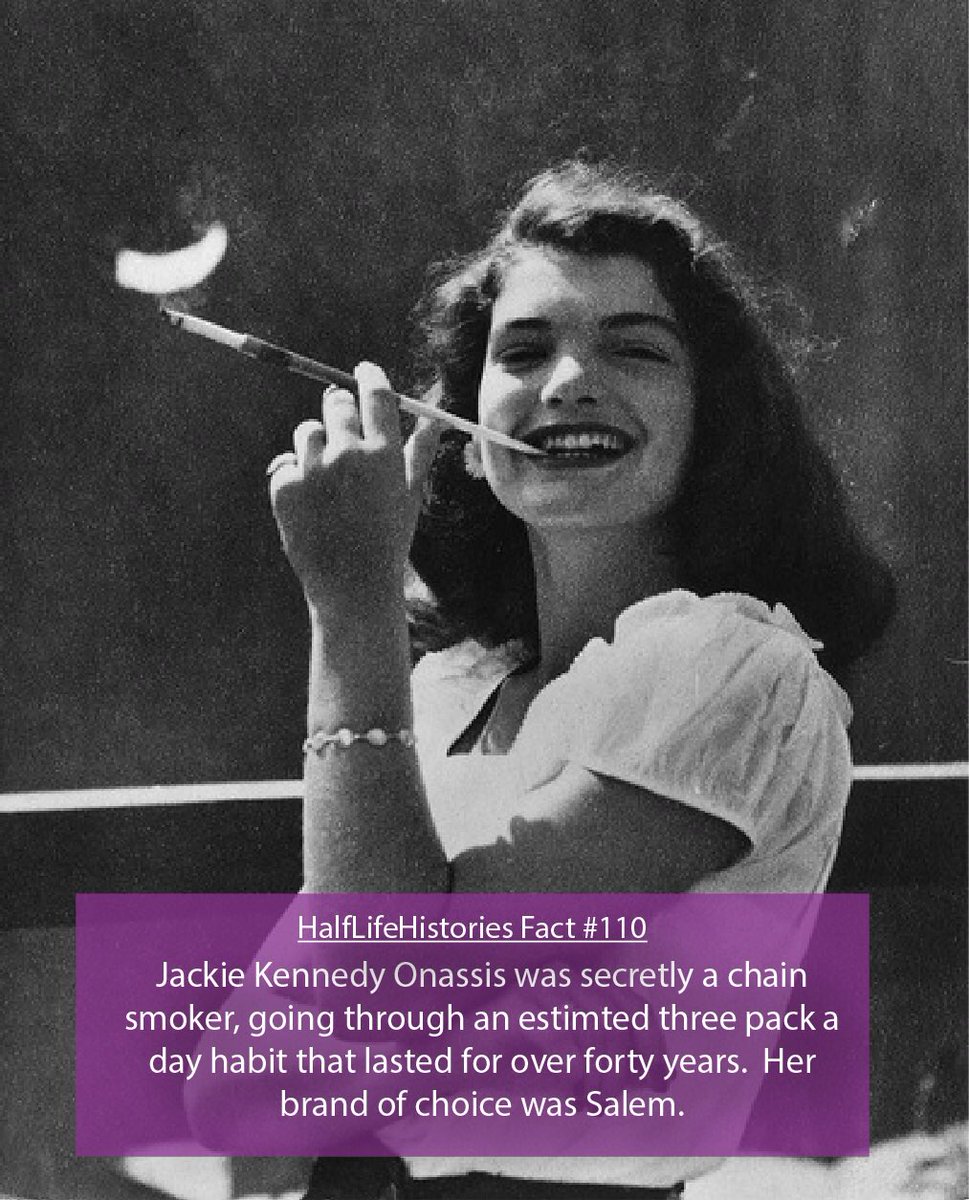 HLHistories's tweet photo. #jackiekennedy #jfk #johnfkennedy #closetsmoker #smoking #habit #addict #addiction #flotus #firstlady #jackieo #jackieonassis #president https://t.co/BAYYwb5jHe