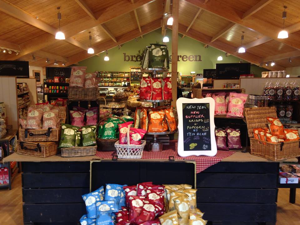 yumshsnacks's tweet photo. Ten Acre's hand-cooked crisps and popcorn use the finest Great British ingredients and are made here in the UK ๐ฌ๐ง #BuyBritishDay #TenAcre https://t.co/acaeQmWXd8 https://t.co/YnbNgA8eY5