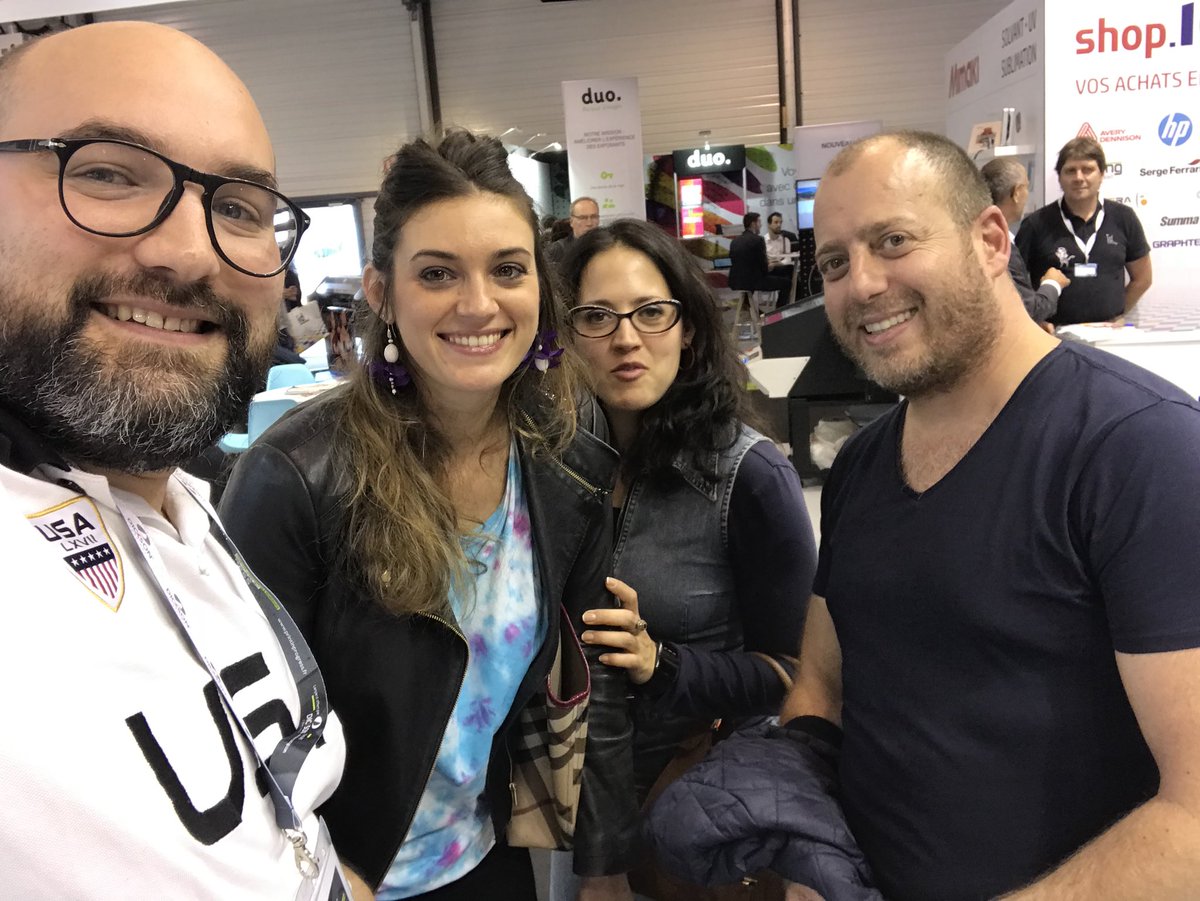 COMOPRINT's tweet image. #printinprogress #comoprint avec #francegraphique toujours un plaisir !