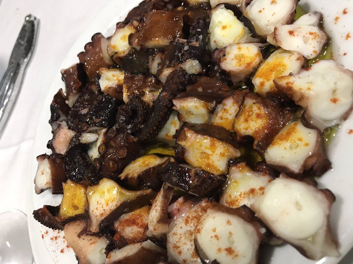 FrancscoTopChef's tweet photo. Cuatro días en Vigo dan para mucho @GaliciaCalidade #langostino #obsibleu #chefsworking #showcooking https://t.co/UysC2UXFUZ