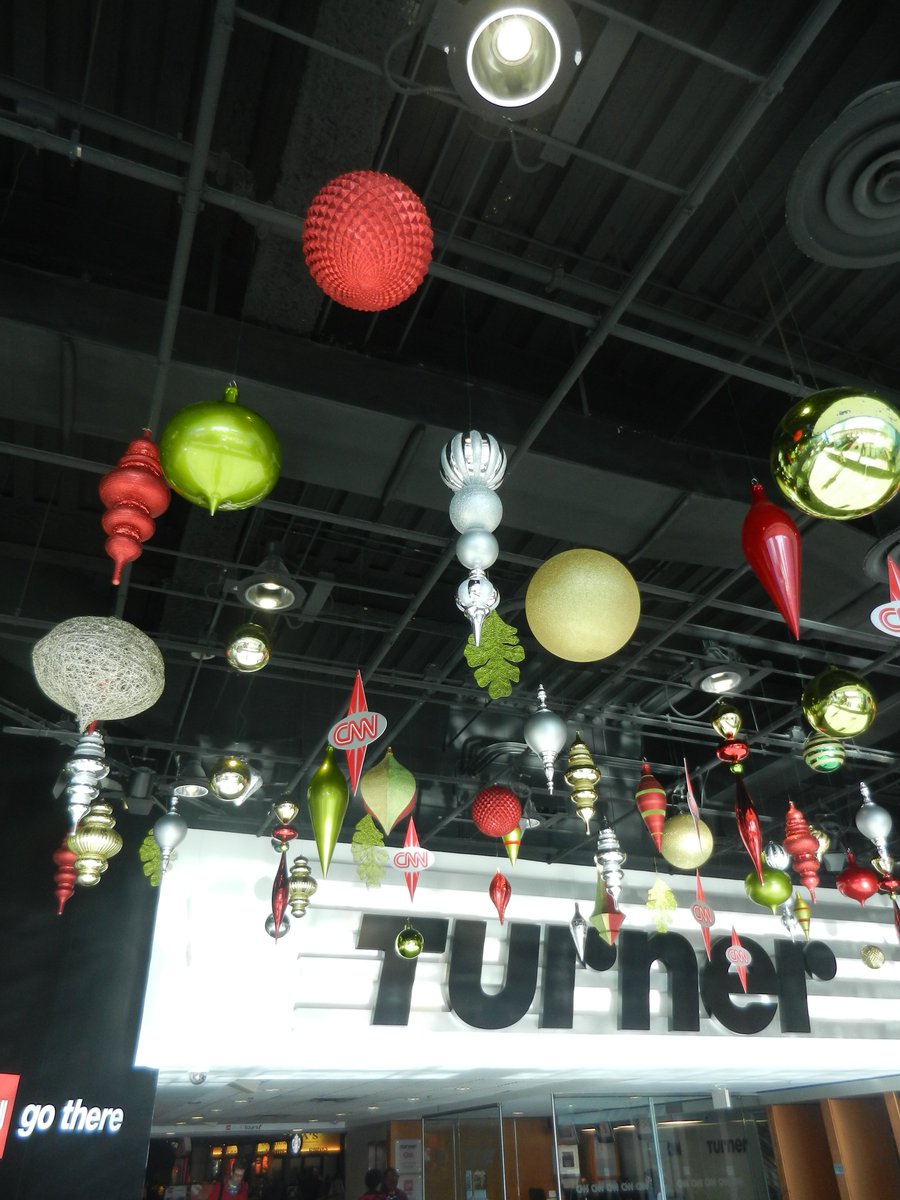 FullCircleEvent's tweet image. can you believe there that the winter holidays are nearly here?! we start planning for @CNNCenter 's look in APRIL! just a few more weeks...