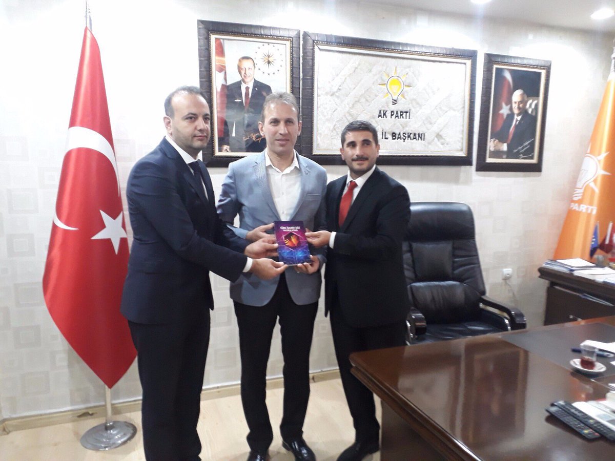 İşitme ve Konuşma Engelliler Federasyon Başkanı Veysel Gürsoy Çelik İl Bşknlığını ziyaret edip sayın <a href="/focalapkulu/">Fuat Özgür Çalapkulu</a> ile bir süre sohbet etti.