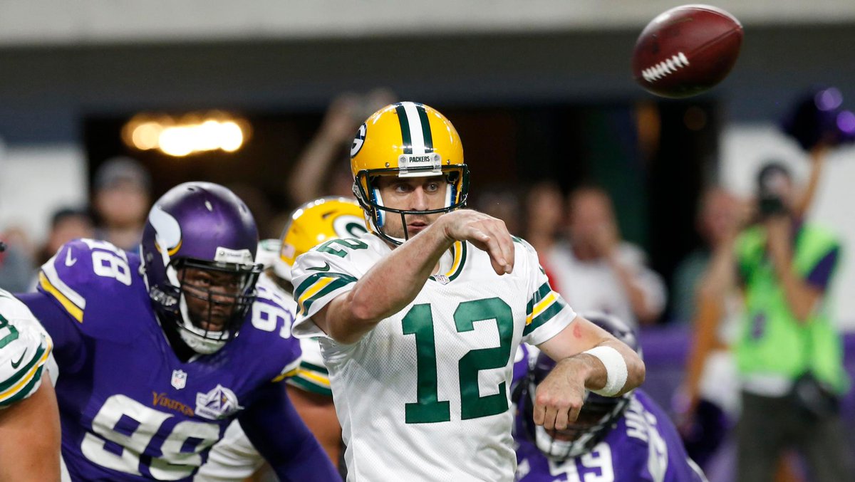 FAN Q: What will be the key to stopping/slowing down Aaron Rodgers on Sunday?   PICK 6: mnvkn.gs/v9T22K https://t.co/u7tjFvZLRY