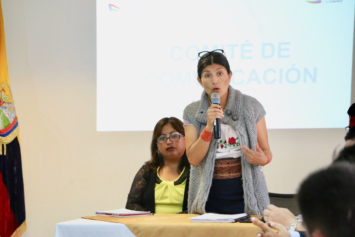 goberimbabura's tweet photo. .@Paovercoutere “Es necesario trabajar consolidadamente para mantener la estructura del #EjecutivoDesconcentrado en el territorio”. https://t.co/Jn5DUeRMfD