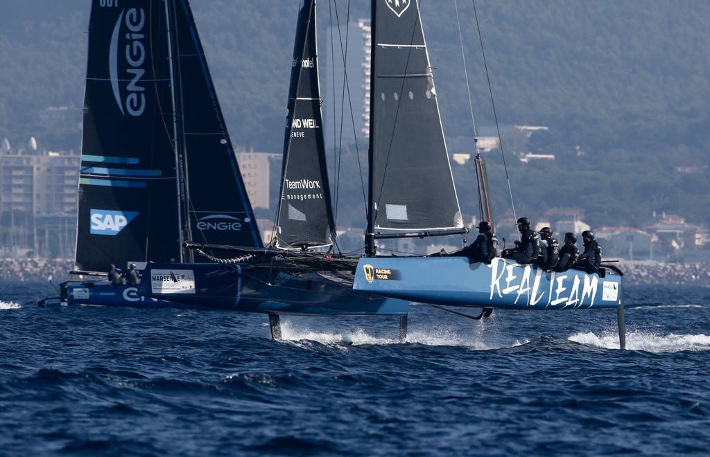 no more racing for today. Zoulou leads Malizia @ycm_monaco and <a href="/realteamsailing/">Realteam</a> after day 1 <a href="/MarOneDesign/">Marseille One Design</a> #gc32 #gc32racingtour