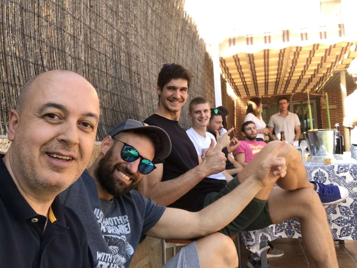 Reunión de un grupo de amigos que resulta que trabajan juntos para llevar a lo más alto a <a href="/BFuenlabrada/">Flexicar Fuenlabrada</a> 💪💪 <a href="/ACBCOM/">Liga Endesa</a>