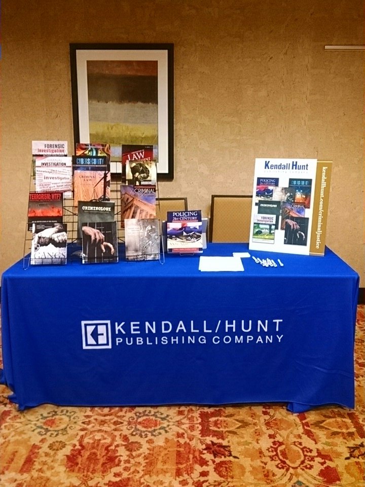 mollykingkh's tweet photo. Come find us at #CJAG17 ...  #khoncampus #criminaljustice #higheredu #kendallHunt https://t.co/3wTpcHan06