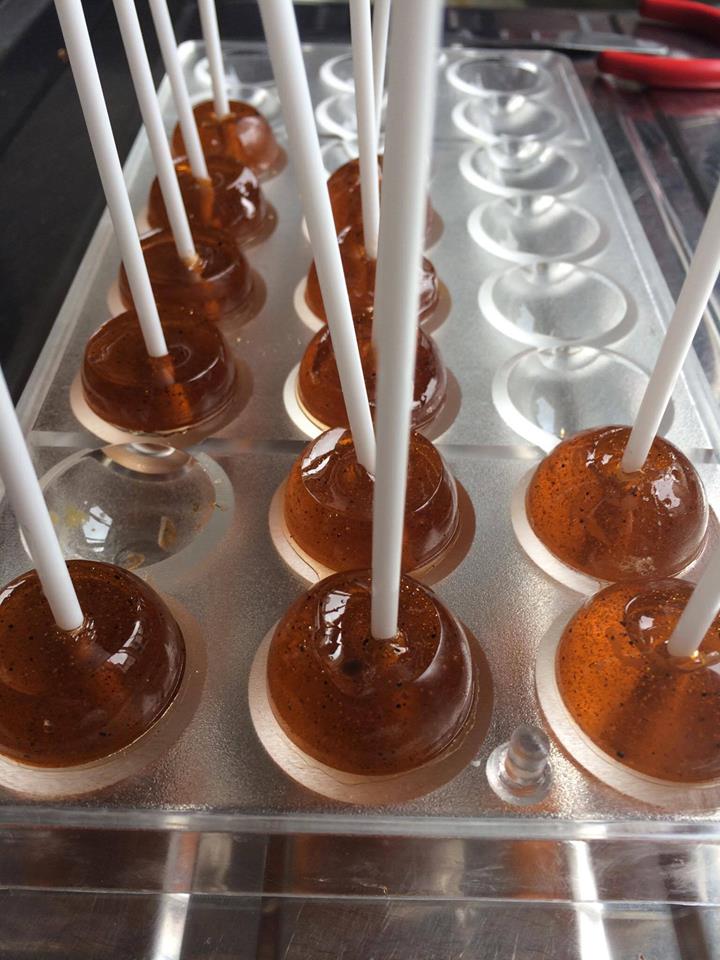 FEGbalm's tweet photo. LOLLIPOPS! Made by a lovely lady in Scotland - Fantastic flavours and a great way to get your hempiness #EV8Life https://t.co/k2x3zAPFGj https://t.co/9K22RW5ofv