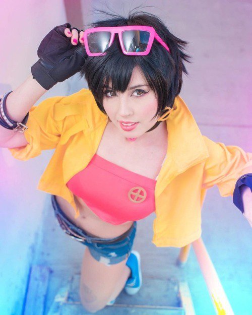 NerdyBoobs's tweet photo. Azulette Cosplay as Jubilee (X-Men) #Cosplay #Sexy #Boobs .. More #Girls Live On https://t.co/CfuY1jG3MK ✅ ❤️ 😊 https://t.co/0g1H5ZQNdY