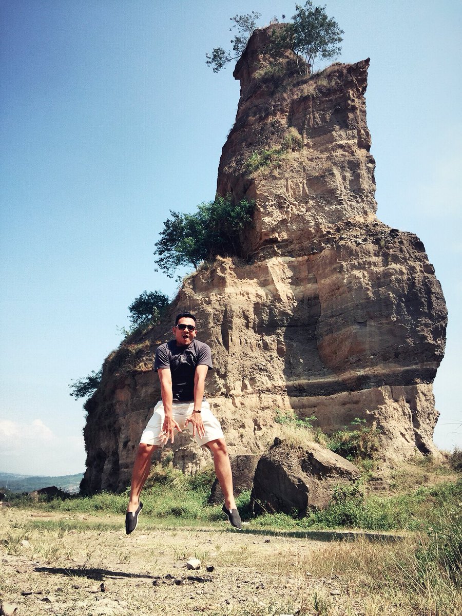 Lanisme's tweet photo. This is Brown Canyon Semarang. bekas lokasi penambangan yg menjadi tempat wisata yg eksotis @detikTravel #FreeTravelFair #FTFDafamSemarang https://t.co/Xz4alE4XkD