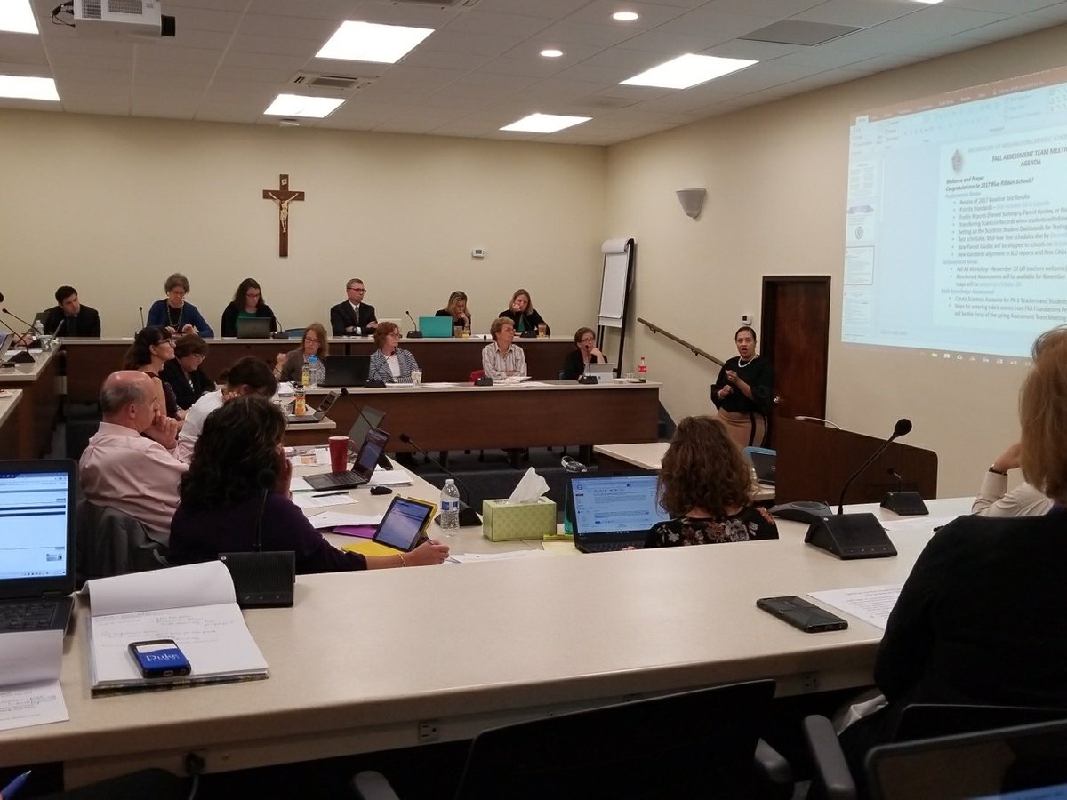 mathed68's tweet photo. Assessment team meeting. So much info! Le Shaun is rocking it! #adwteach https://t.co/Jnkn6yfuml
