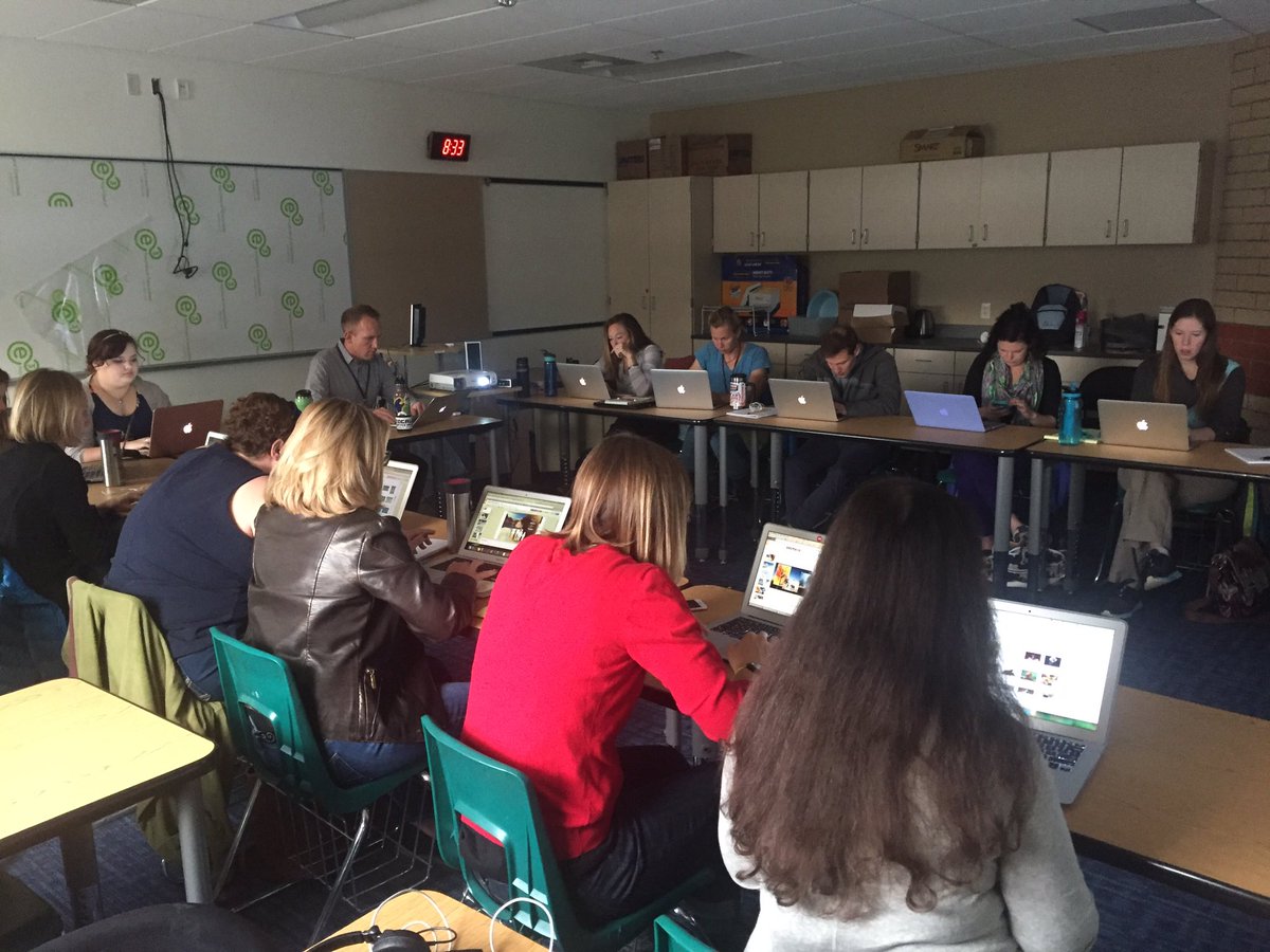 rachelmarker's tweet photo. New Chromebook cohort learning and sharing in #BSD7learns 🎉 #BSD7chat #gsuiteedu https://t.co/WLGcwpTxsv