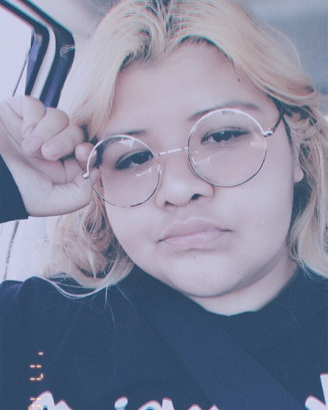 Chwesgirasol's tweet image. ⋆  · 　✦   ⋆  · 　 ✦   　
 . 　   ·　·   · .  .  ˚˚
. ˚ With you I’ll drive . ˚
          anywhere .
 .˚✵   .  ✫  .  ˚. ⋆   ·

#MonbebeSelcaDay