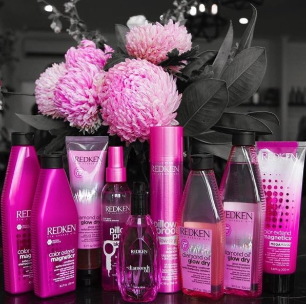 Elajehairbeauty's tweet photo. @redkenuk #colourextend #pillowproof & #diamondoilglowdry creating the most epic pink lineup 😍 #looklikeyou (photo cred 📷:bixiecolour) https://t.co/sZiqkG52Uv