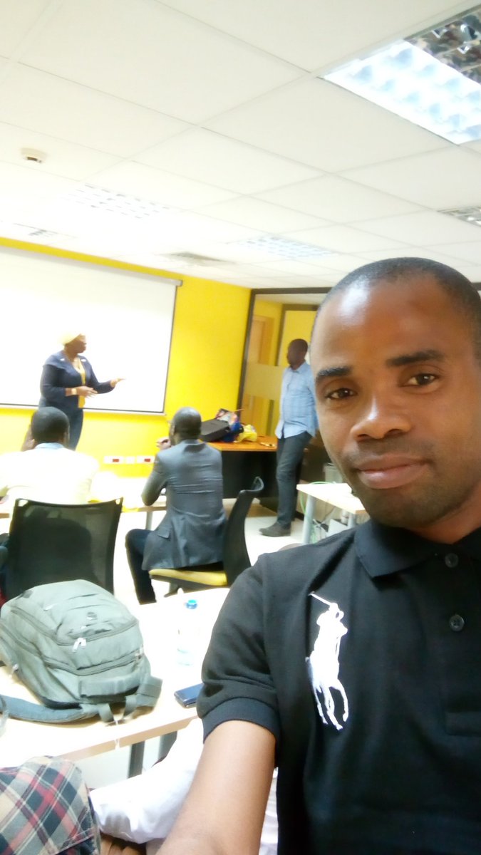 aboukam's tweet photo. Visite du call center de @MTNCotedIvoire ... #MTNinside #Civtech #Civ https://t.co/8kV7nZjJbC