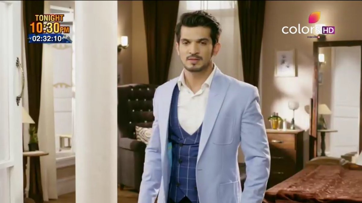 sj_ABian's tweet photo. Angry young man 😘😘 ...aapke to gusse par bhi pyar aata hai @Thearjunbijlani ..u r truely an expression king, amazing dialogue delivery 😘😘😘 https://t.co/EuvJNvs24x