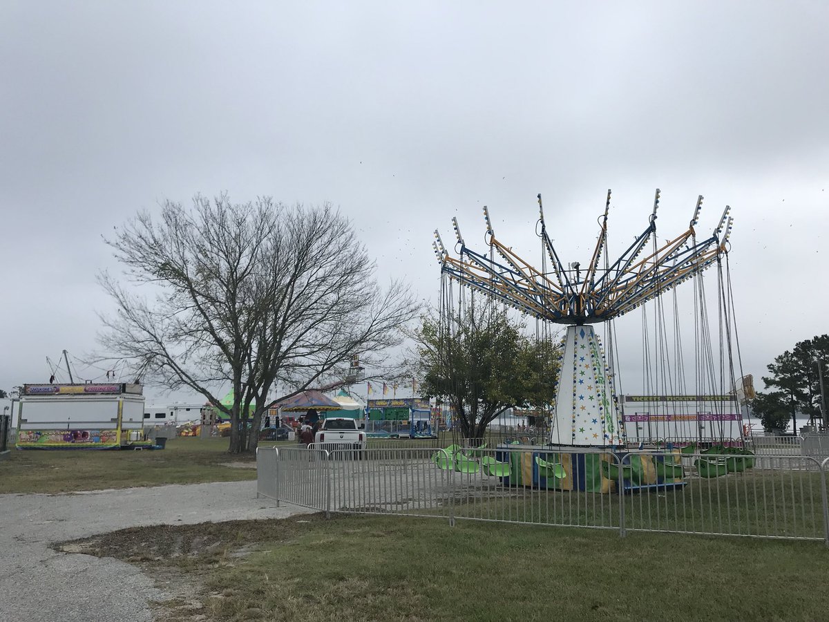 Preparations are underway in the @CityofNewBern for their biggest weekend of the year. Don’t make plans, you don’t want to miss MumFest!