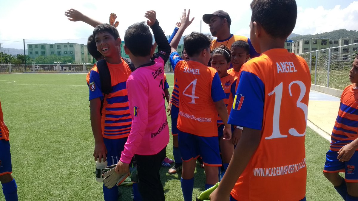 la_academiapc's tweet photo. #Festival | #Sub11A | 50' Fin del partido ¡Victoria Académica! | Academia PC 5-1 Monseñor Arocha #EstadalAFC2017 #VamosAcademia 💪 https://t.co/e1OF5mXFK7