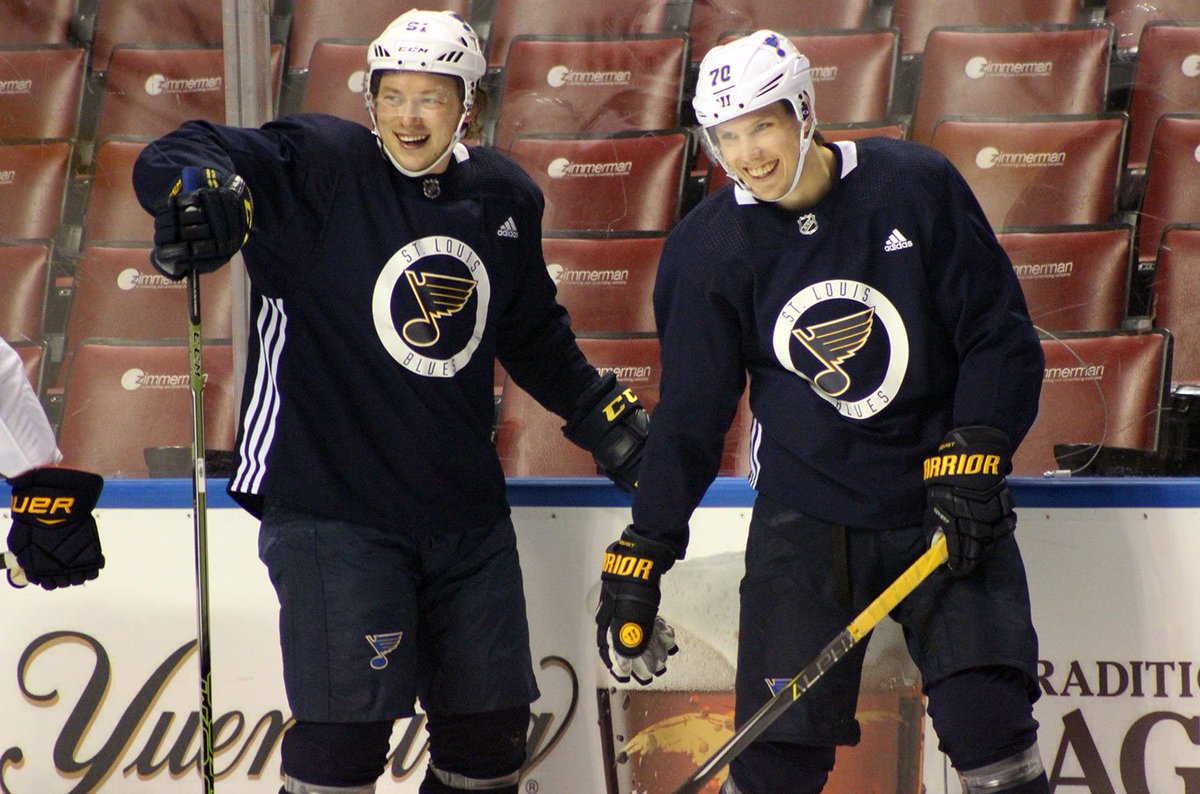 Gearing up for gameday. #stlblues #AllTogetherNowSTL https://t.co/iKY8nMBtDr