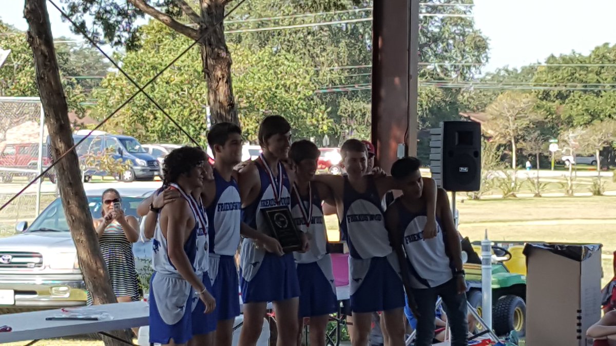ChrisGrasty's tweet photo. Way to go @FWoodCC , both Varsity Boys &amp; Girls teams won district champs. @FWoodG @FHSSportsMedic1 @MustangsFHS https://t.co/UZeToFS0za