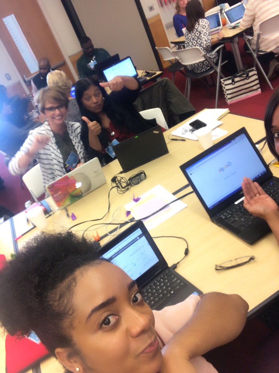 kedecia31's tweet photo. #CDLI17  #VCS super team.  Mastering the art of Digital Learning.  #believeit. Embracing the possibilities. https://t.co/v7ApKbkskP