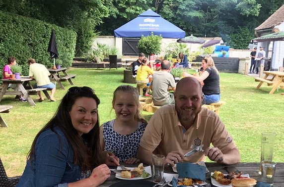 TheTreeBoxHill's tweet image. We aim to source our ingredients as locally as possible. Sunday is set to be a balmy 20 degrees, Sunday lunch in our garden? #BuyBritishDay