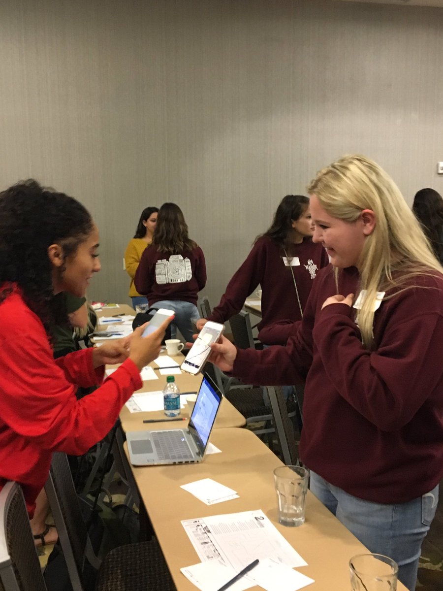 derijune's tweet photo. @NTX_yearbooks @GHS_Leopards Meeting other staffers! #introductions #newfriends https://t.co/vnSAOl7LVx