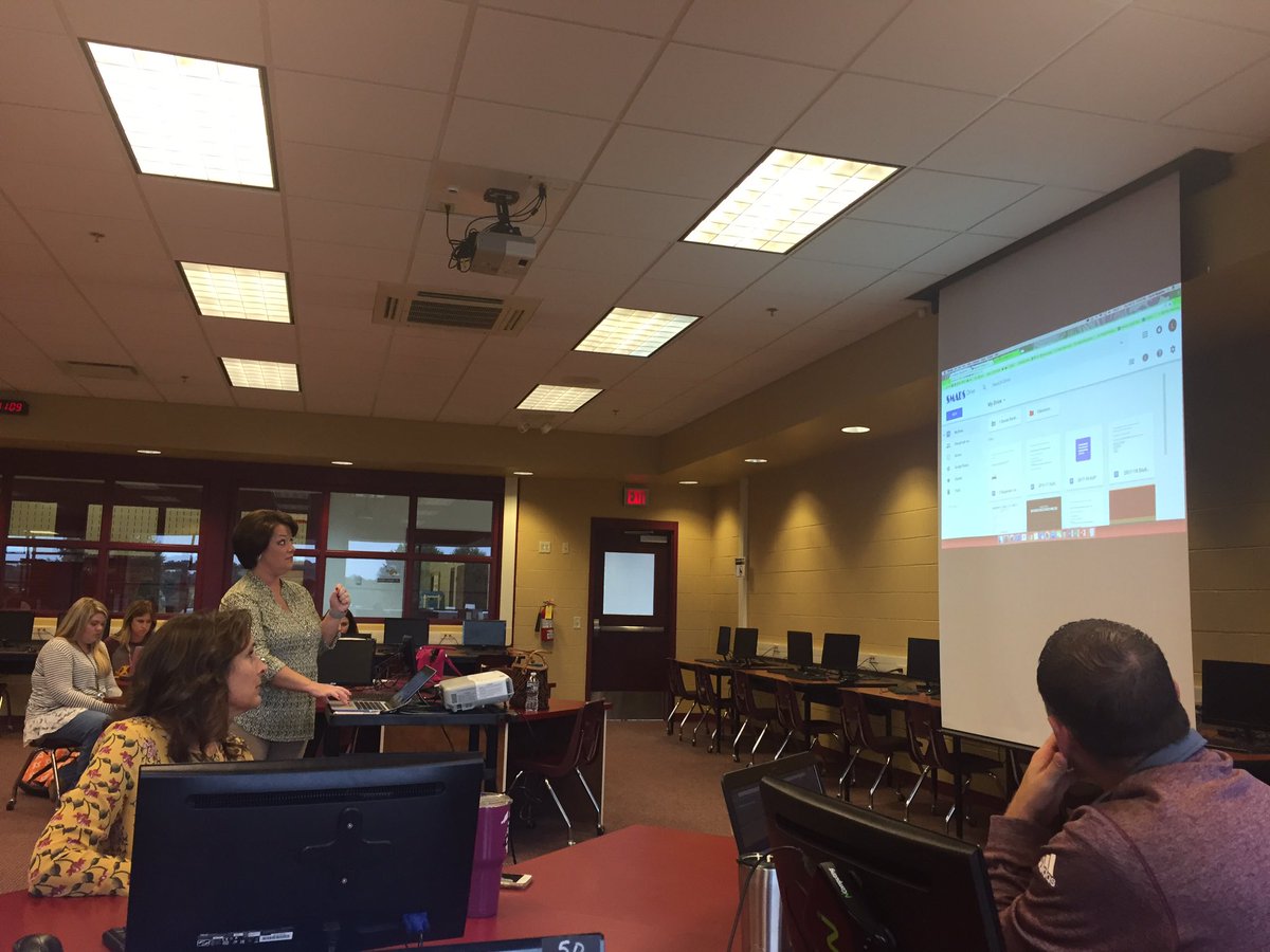 BCBizAcademy's tweet photo. KyGoDigital Google training today with some awesome educators! @barrenschools #teachingdigitalnatives https://t.co/9HtXvuyXB3