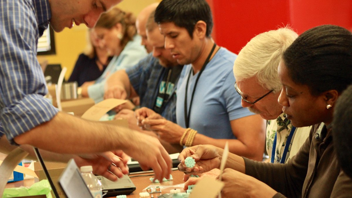 DuvalSchoolsCTE's tweet photo. . @DuvalSchools #CTE #teachers learning to #code and build #SumoRobots today.  @SumoRobotLeague #CSforJAX https://t.co/uCHvZ6wynY