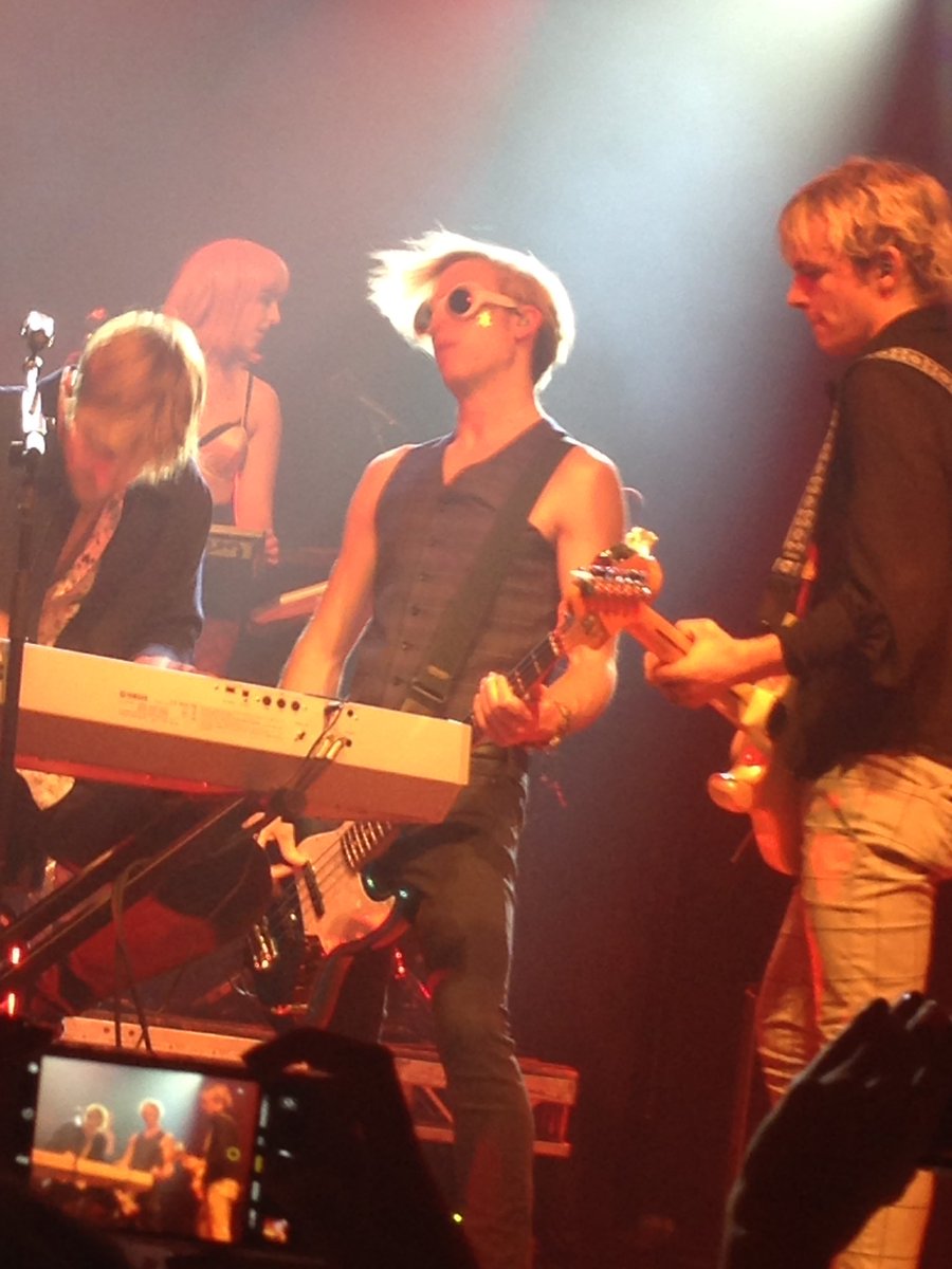 lynchslaugh's tweet photo. JUST AMAZING...as always!
Love you with all my heart guys♥️ @officialR5 @rossR5 @rydelR5 @rockyR5 @rikerR5 @ratliffR5 https://t.co/TEOjR5RJxv