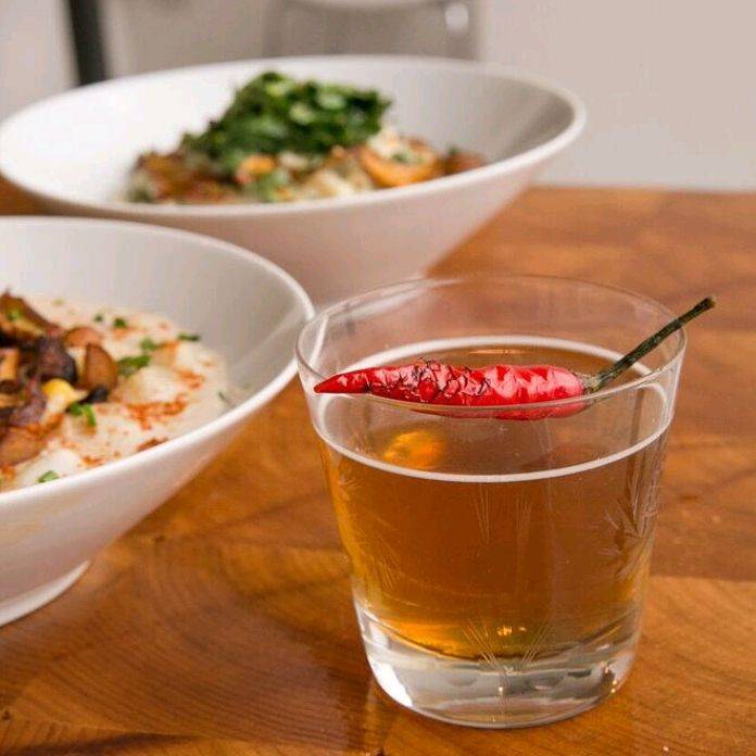 diepieyeg's tweet photo. Our bar manager Evan has handcrafted our new cocktail menu perfect for our plant based dishes 🥃 check out more of them on our Instagram! https://t.co/pVYunDg3NM