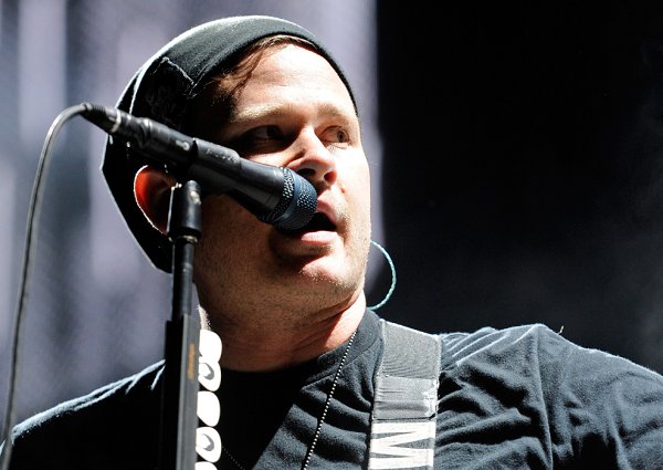 NewsweekUK's tweet photo. Ex-Blink-182 member Tom DeLonge launches academy to explore unusual 'phenomena' https://t.co/mYhAGO837L https://t.co/srQAmq5d78