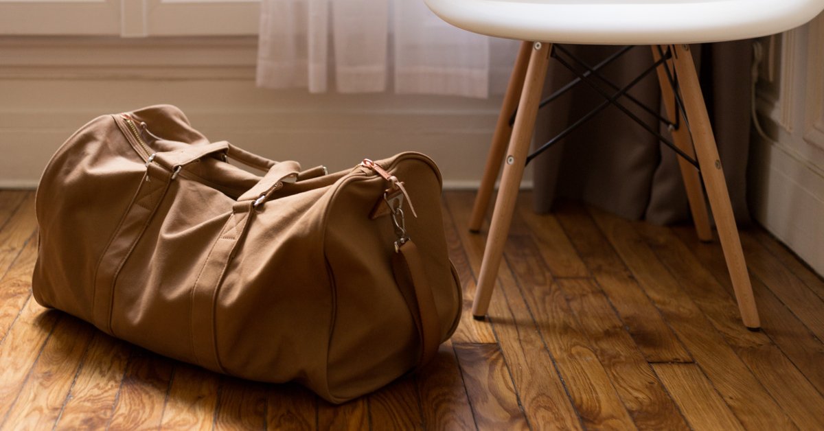 LexingtonJax's tweet photo. Wipe the dust off that luggage. Take a trip and give it some fresh air! #wanderlust #journey https://t.co/NJ6Jg5KMFb