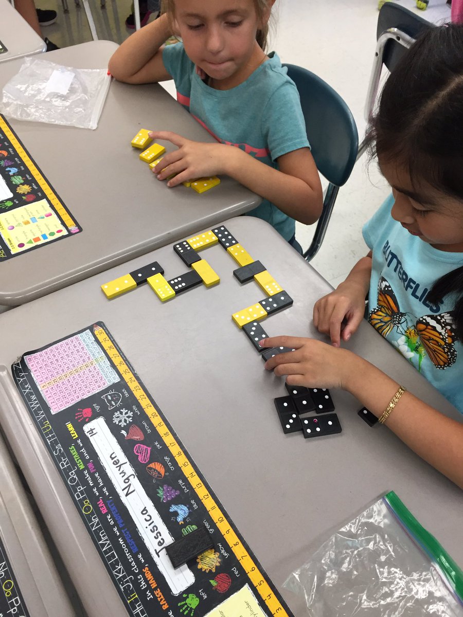 mrsphilbrickGR1's tweet image. Exploring with dominos to kick off our second math unit! #bridges #dominoaddition #itlookslikearobot