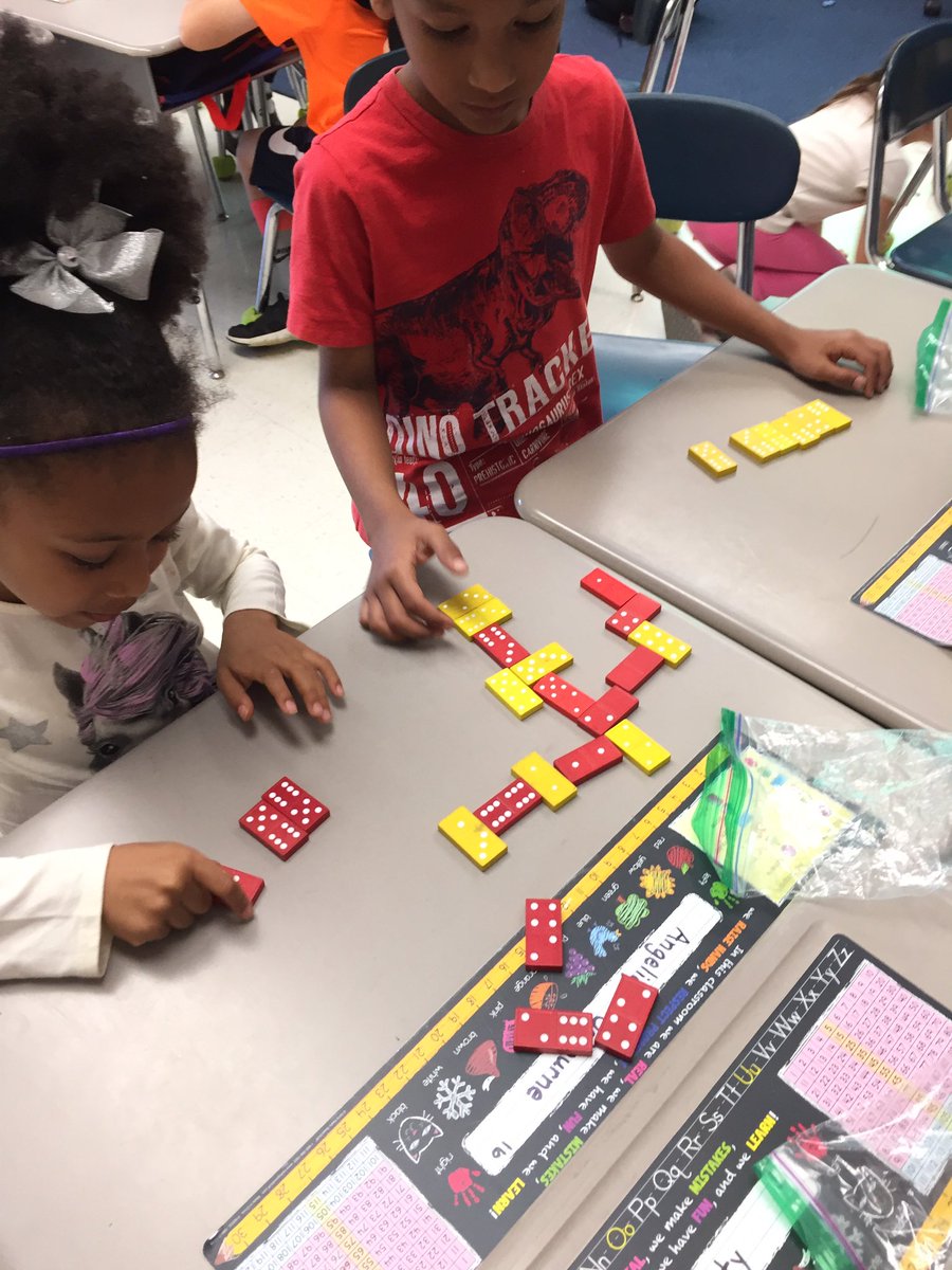 mrsphilbrickGR1's tweet image. Exploring with dominos to kick off our second math unit! #bridges #dominoaddition #itlookslikearobot