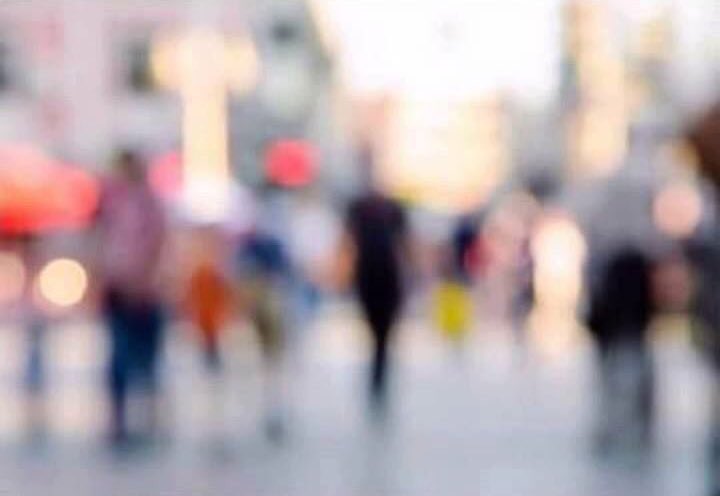 —¿Por qué no me saludaste en la calle?
 —