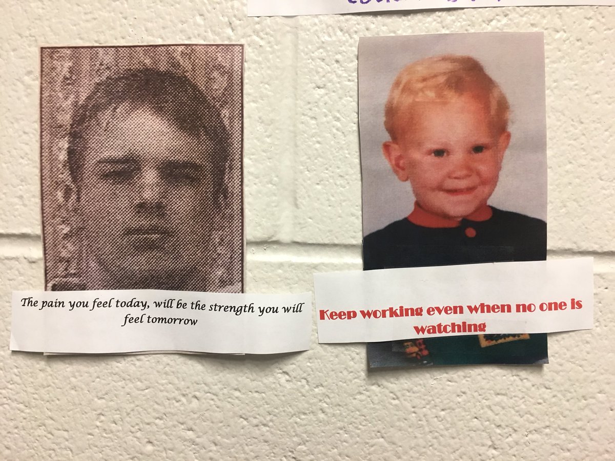 brriittttaanny's tweet photo. Locker room decor part 2!! #FAMILY #GetKunk 🏈🏈 https://t.co/zUhb8X3XpM