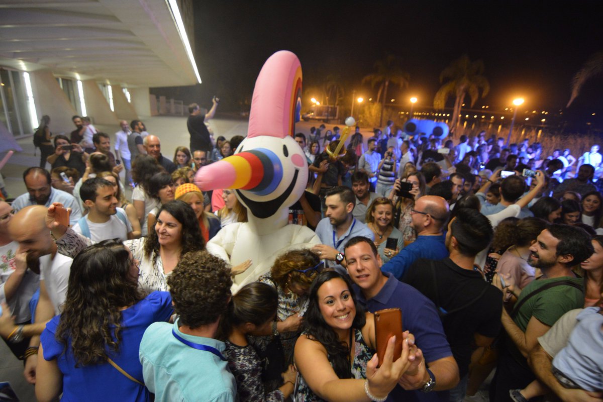 #Clausura #Expo92 #Curro #25aniversario #25EXPO92 <a href="/diariosevilla/">Diario de Sevilla</a> @elCorreoWeb <a href="/abcdesevilla/">ABC de Sevilla</a> <a href="/diariosevilla/">Diario de Sevilla</a> <a href="/CSurNoticias/">CanalSurNoticias</a>