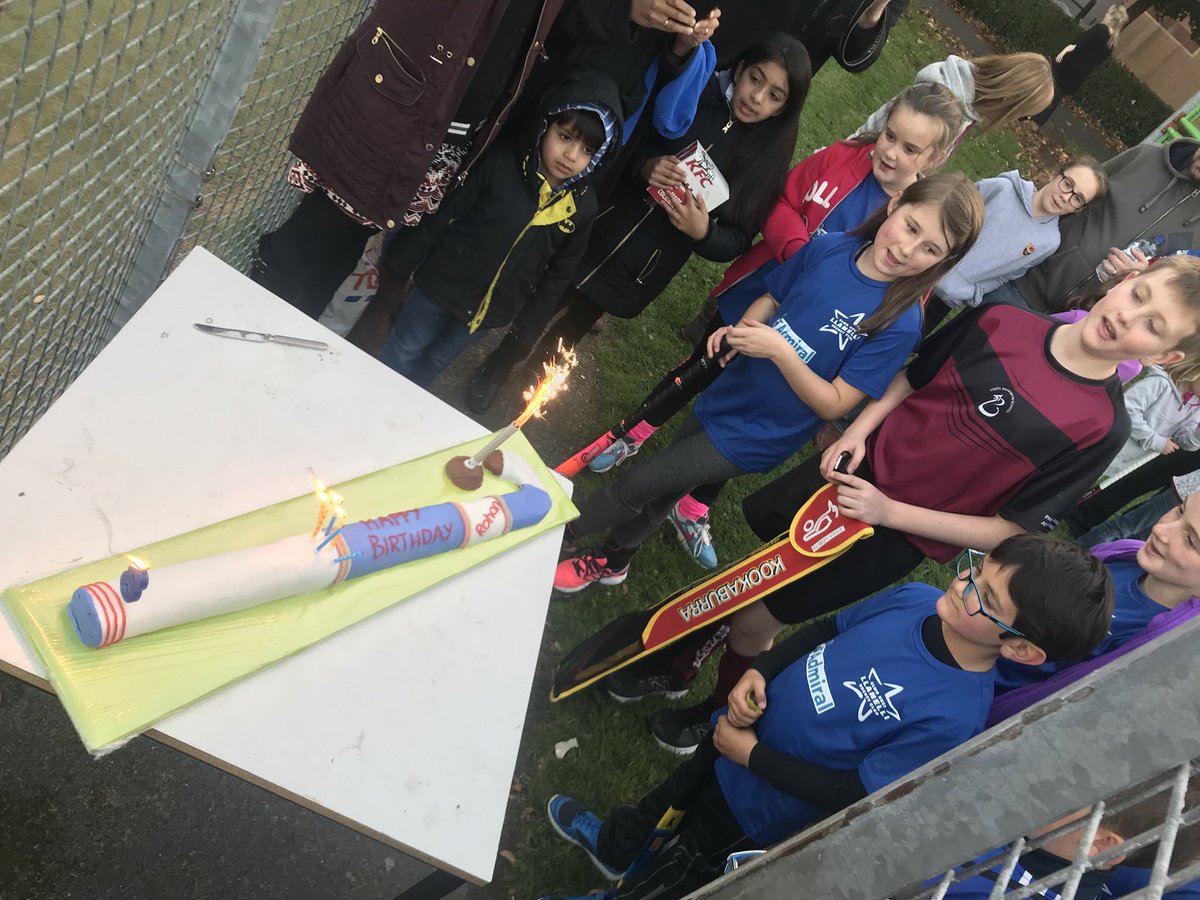 What a fabulous cake, happy birthday rohan!#birthdayboy   <a href="/HockeyWales/">Hoci Cymru</a> #hockeystickcake