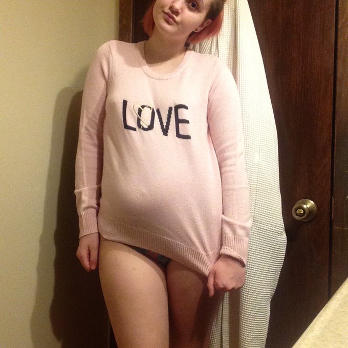 New shirt 💕 https://t.co/oPembLuojH<a href="/tag/nsfw"class="tags"><span>#nsfw</span></a><a href="/tag/onlyfans"class="tags"><span>#onlyfans</span></a><a href="/tag/onlyfansnewbie"class="tags"><span>#onlyfansnewbie</span></a>