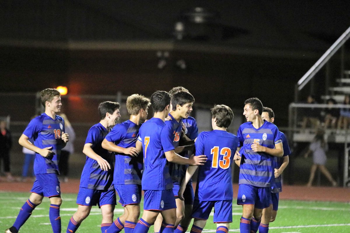OOHSMensSoccer's tweet photo. TBT to Nate’s epic goal celebration...act like you’ve been there before, even if you haven’t #sprintback 😂👏🏽 https://t.co/alqTOpUOkO