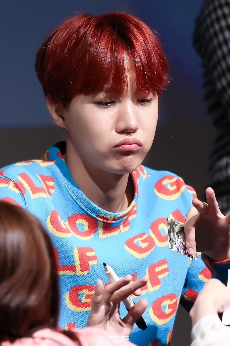 Sonya361's tweet photo. Когда ешь еду из школьной столовки:
#BTSで妄想 #KPOP #ilovebts https://t.co/tZn59bD7Rx