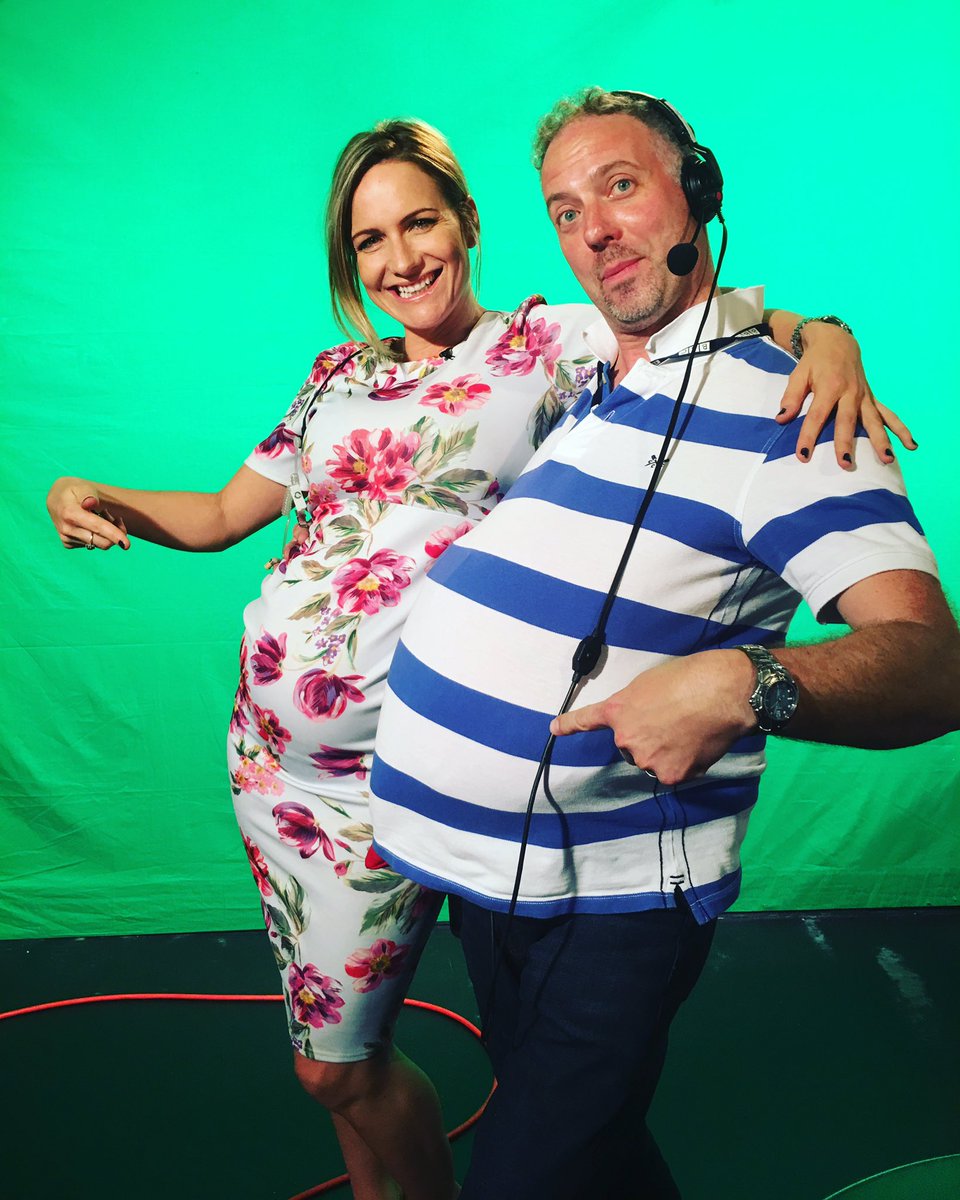 10/10 for empathetic pregnancy skills from my camera man tonight 😅🤰🏼🎉 <a href="/bbcsoutheast/">BBC South East</a> <a href="/edgeorgeonair/">Ed George</a> xx