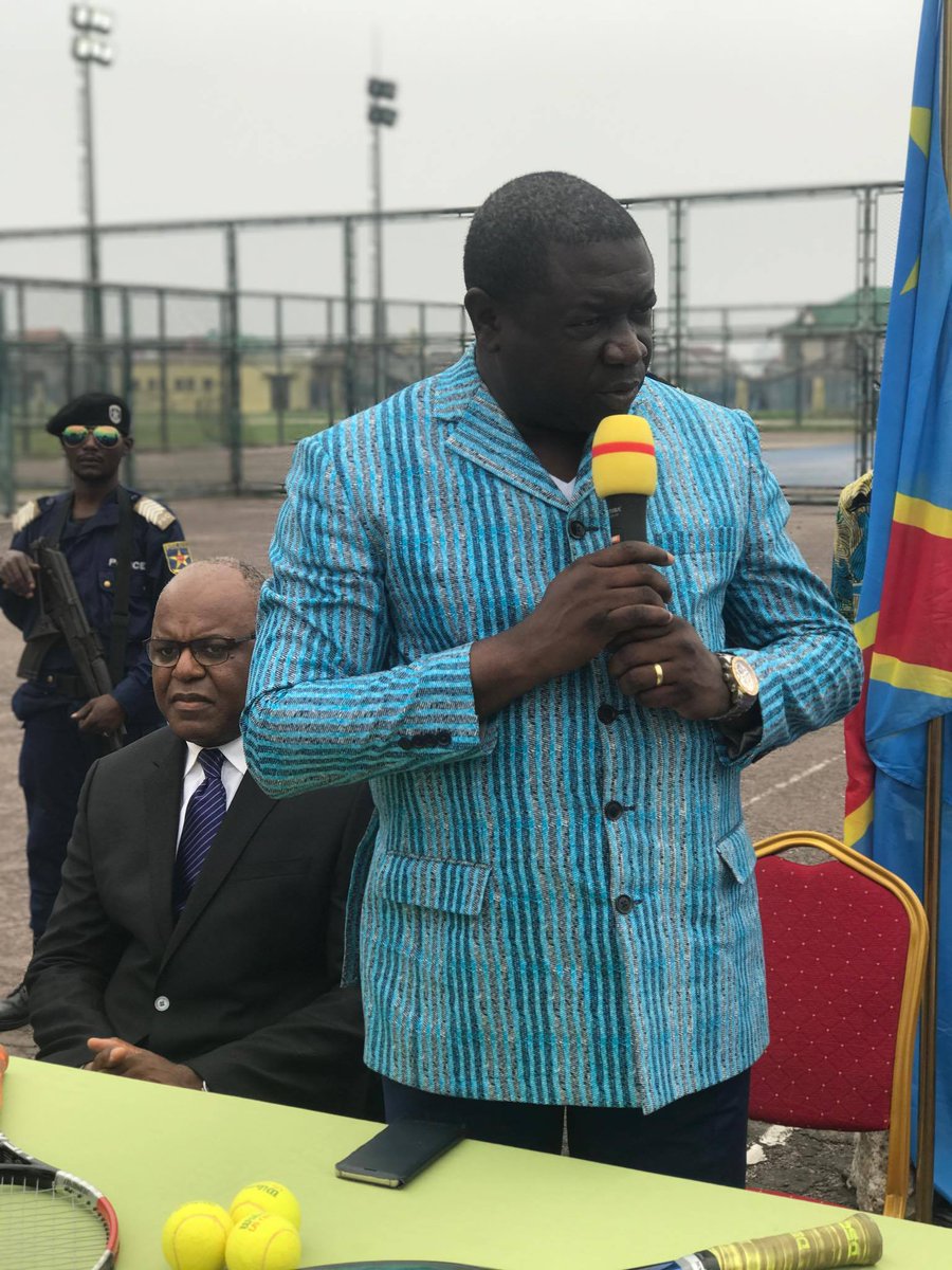 StadeMartyrs's tweet photo. Lancement des travaux de réaménagement du court de tennis #StadeMartyrs ministre des Sports et Loisirs, Papy Niango, mardi 3 octobre 2017 https://t.co/pZULtkoNBJ